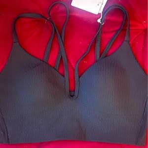 Lulumon sports bra